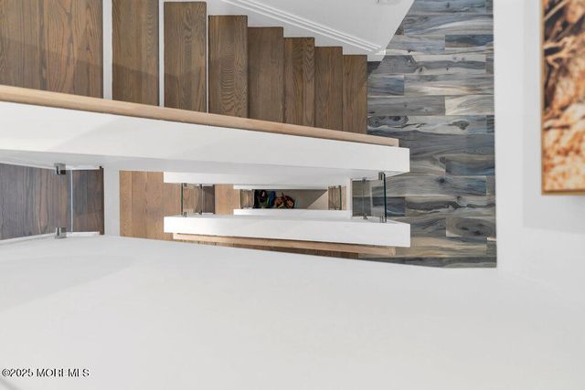 985 Ocean Avenue, Mantoloking, NJ 08738