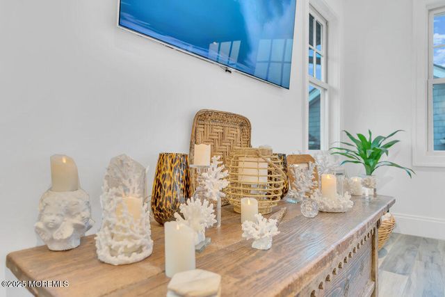 985 Ocean Avenue, Mantoloking, NJ 08738