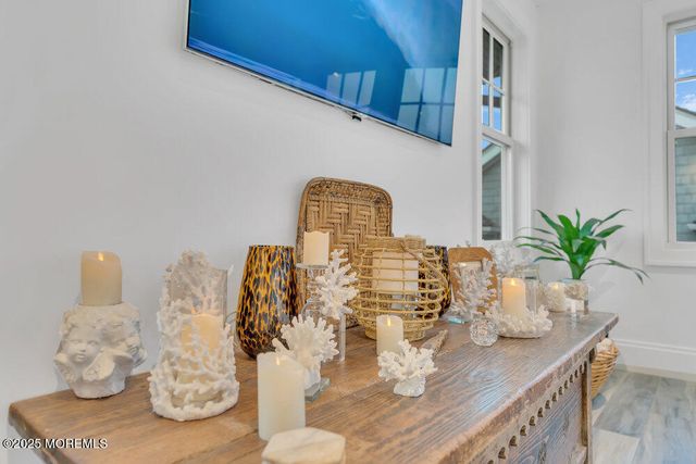 985 Ocean Avenue, Mantoloking, NJ 08738