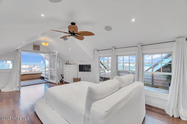 985 Ocean Avenue, Mantoloking, NJ 08738