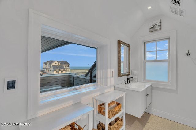 985 Ocean Avenue, Mantoloking, NJ 08738