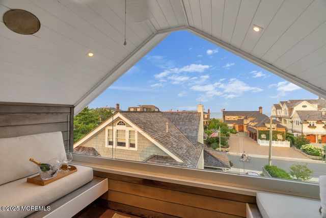 985 Ocean Avenue, Mantoloking, NJ 08738