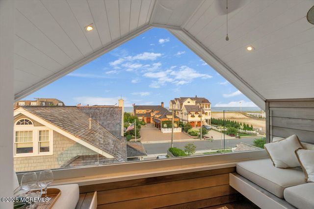 985 Ocean Avenue, Mantoloking, NJ 08738