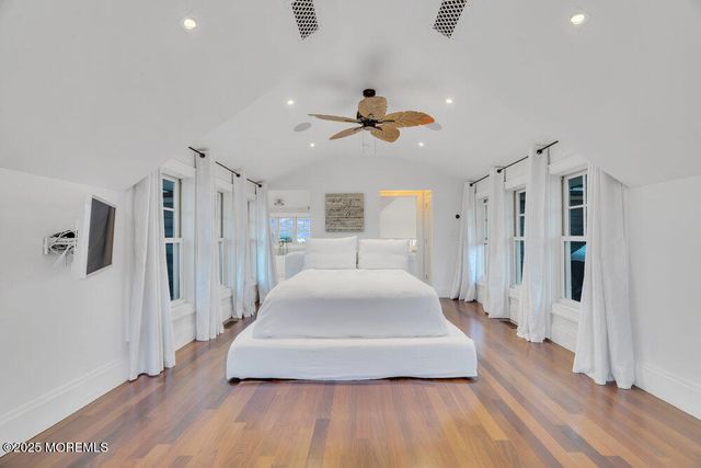 985 Ocean Avenue, Mantoloking, NJ 08738