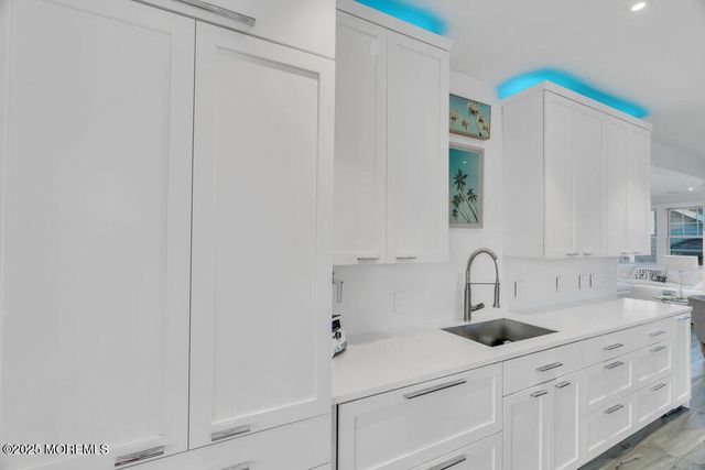 985 Ocean Avenue, Mantoloking, NJ 08738