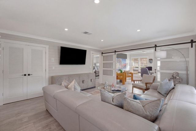 204 W Sandestin Boulevard, Miramar Beach, FL 32550