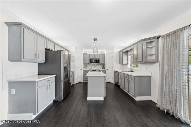 6735 Grissom Parkway, Cocoa, FL 32927