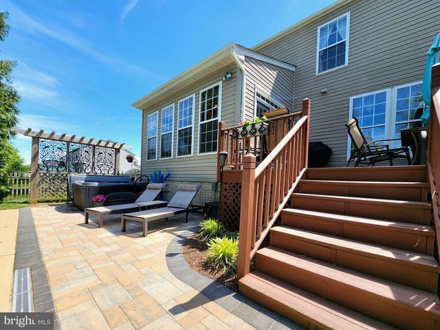 82 KIMBERWICKE DRIVE, Charles Town, WV 25414
