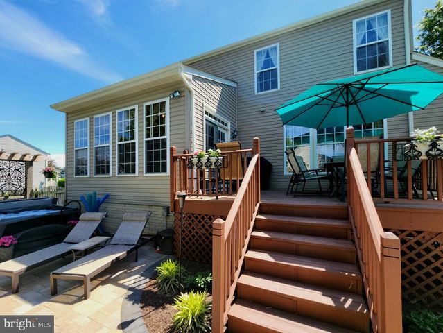 82 KIMBERWICKE DRIVE, Charles Town, WV 25414