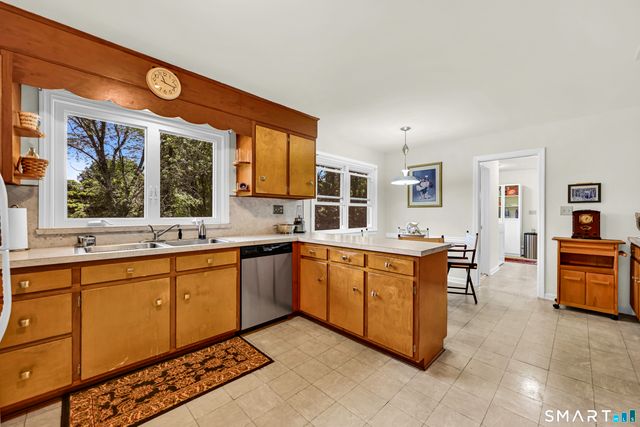 125 Mountain Road, Seymour, CT 06483