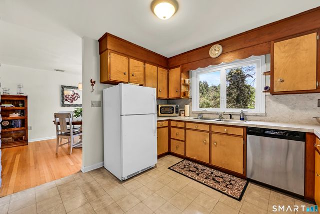 125 Mountain Road, Seymour, CT 06483