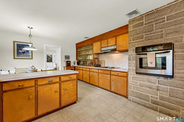 125 Mountain Road, Seymour, CT 06483