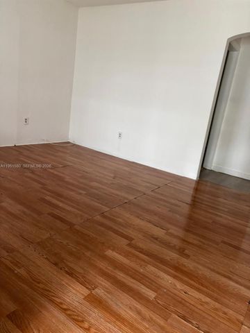 1815 NW 53rd St ., Miami, FL 33142