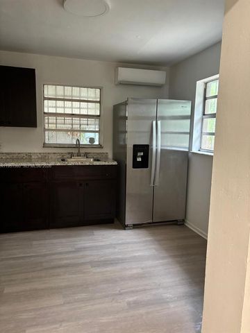 1815 NW 53rd St ., Miami, FL 33142