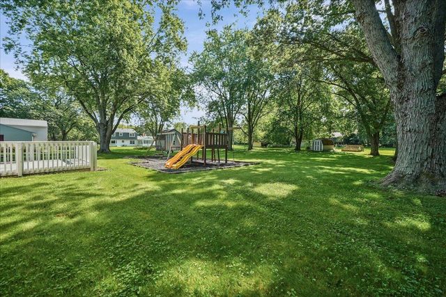 108 Fordwick Lane, Valparaiso, IN 46383