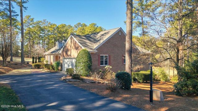 22 Glen Devon Drive, Southern Pines, NC 28387