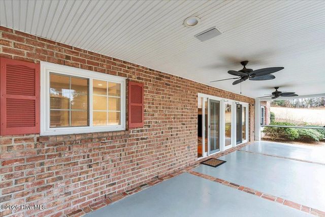 22 Glen Devon Drive, Southern Pines, NC 28387