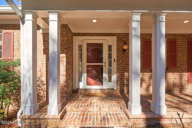 22 Glen Devon Drive, Southern Pines, NC 28387