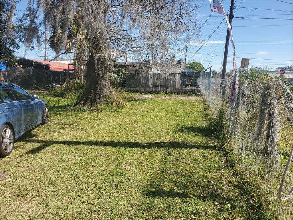 2213 W PARKER STREET, Lakeland, FL 33815