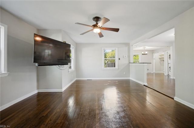 1344 Jenifer ST, Norfolk, VA 23503
