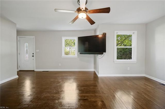 1344 Jenifer ST, Norfolk, VA 23503