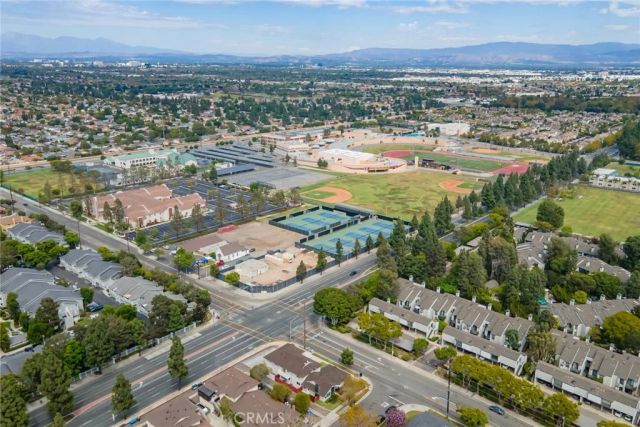 2601 W Juniper, Santa Ana, CA 92704