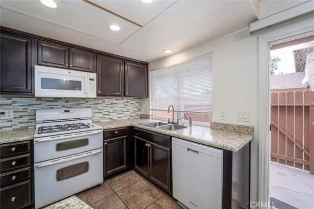 2601 W Juniper, Santa Ana, CA 92704