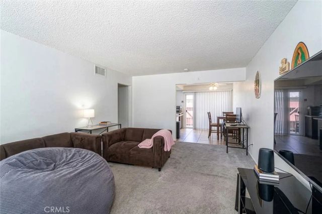 2601 W Juniper, Santa Ana, CA 92704