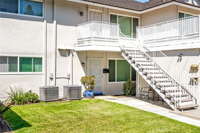 2601 W Juniper, Santa Ana, CA 92704