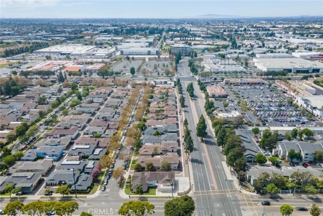 2601 W Juniper, Santa Ana, CA 92704