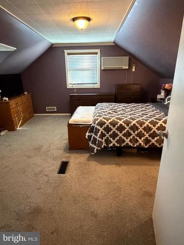 16 WICKOM AVE, Hamilton, NJ 08690