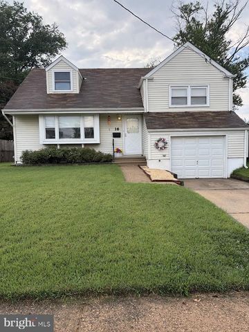16 WICKOM AVE, Hamilton, NJ 08690