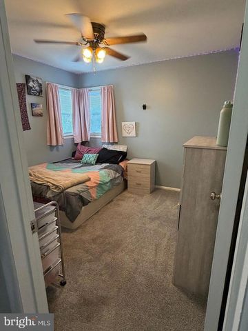 16 WICKOM AVE, Hamilton, NJ 08690