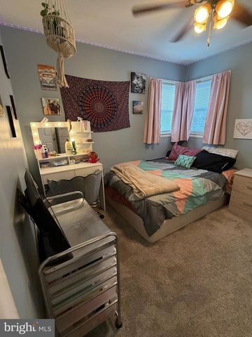 16 WICKOM AVE, Hamilton, NJ 08690