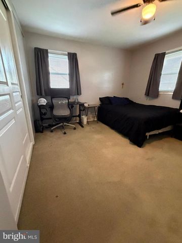 16 WICKOM AVE, Hamilton, NJ 08690