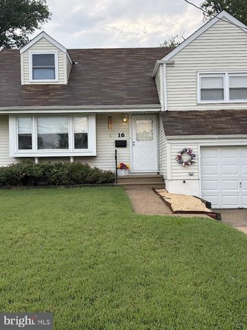 16 WICKOM AVE, Hamilton, NJ 08690
