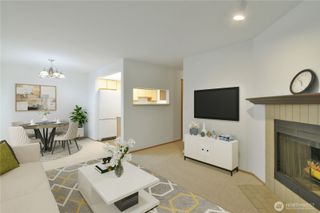 700 N 160th Street #A314, Shoreline, WA 98133