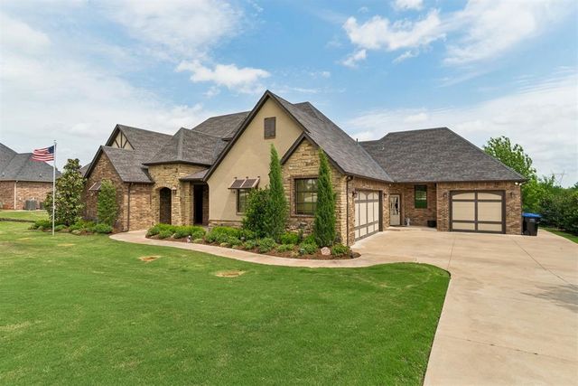 21484 S Sawtooth Circle, Edmond, OK 73012
