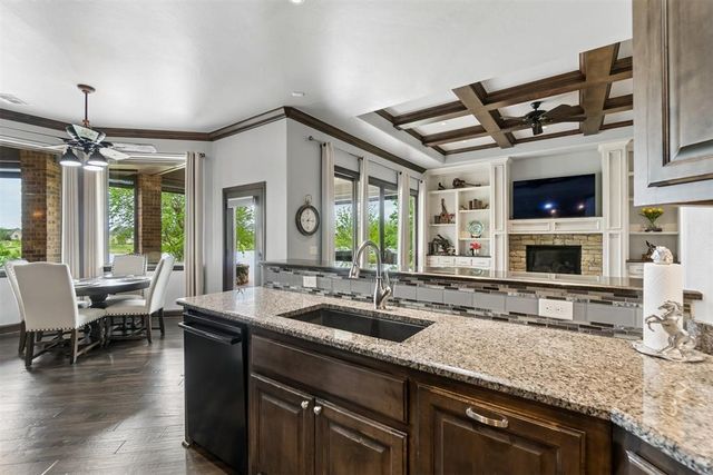 21484 S Sawtooth Circle, Edmond, OK 73012
