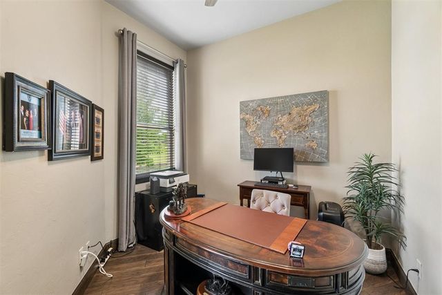 21484 S Sawtooth Circle, Edmond, OK 73012