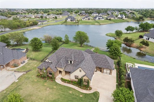 21484 S Sawtooth Circle, Edmond, OK 73012