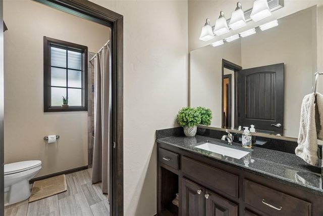 21484 S Sawtooth Circle, Edmond, OK 73012