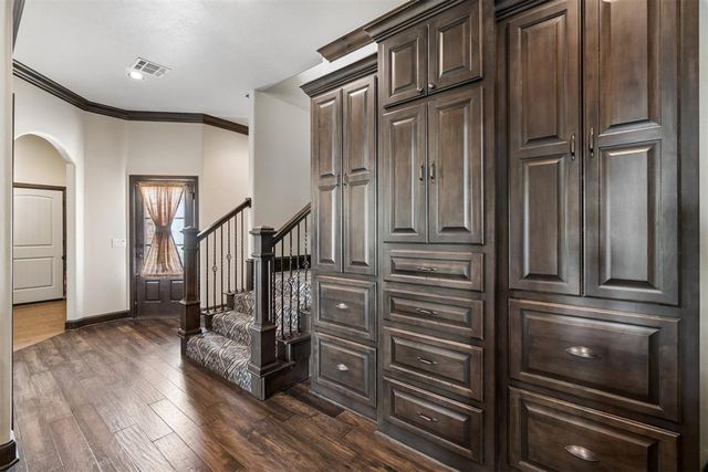 21484 S Sawtooth Circle, Edmond, OK 73012