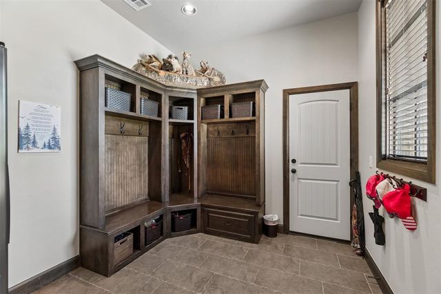 21484 S Sawtooth Circle, Edmond, OK 73012
