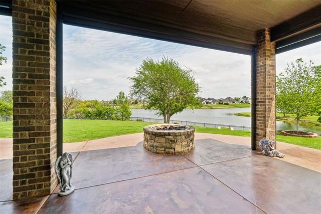 21484 S Sawtooth Circle, Edmond, OK 73012