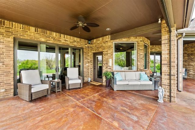 21484 S Sawtooth Circle, Edmond, OK 73012