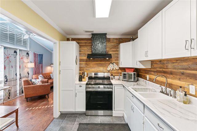 2111 Clairmont Lane, Brunswick, GA 31520