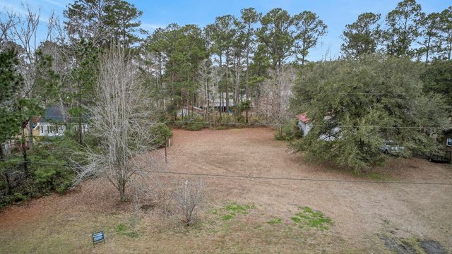 105 Young Drive, Summerville, SC 29483