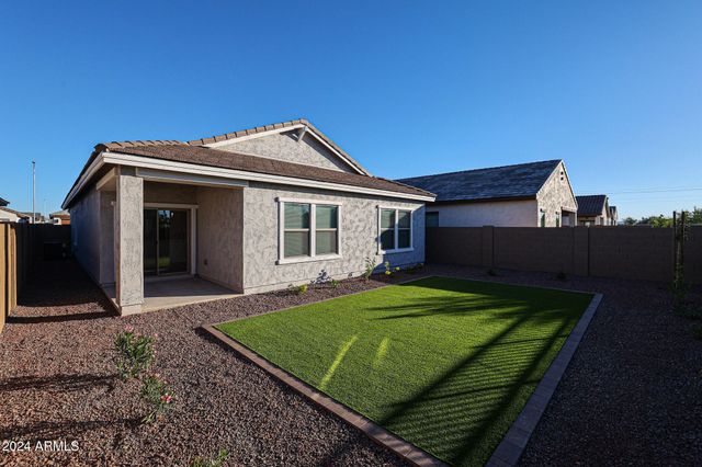 7931 W FRIER Drive, Glendale, AZ 85303