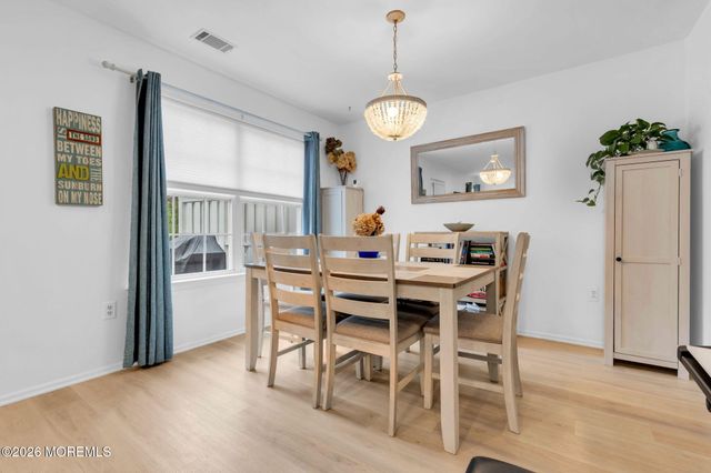 205 Iris Way, Brick, NJ 08724